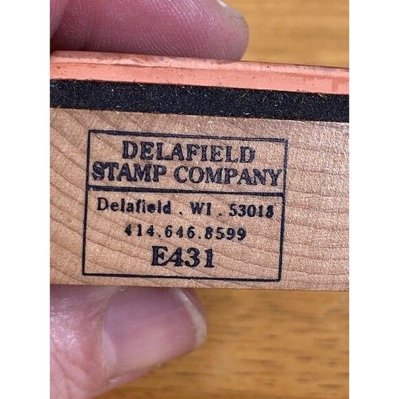 Delafield Stamp Company #E431 Wood Mounted Rubber Stamp Front Porch Door Cat - Picture 2 of 7